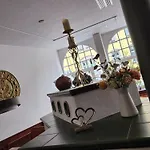 & Restaurant Zur Post 호텔 2*