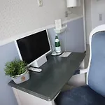 & Restaurant Zur Post מלון