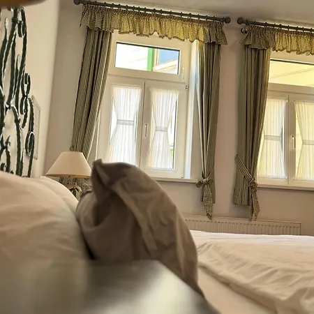 & Restaurant Zur Post 2* Wernigerode