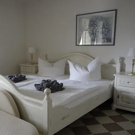 & Restaurant Zur Post 2* Wernigerode