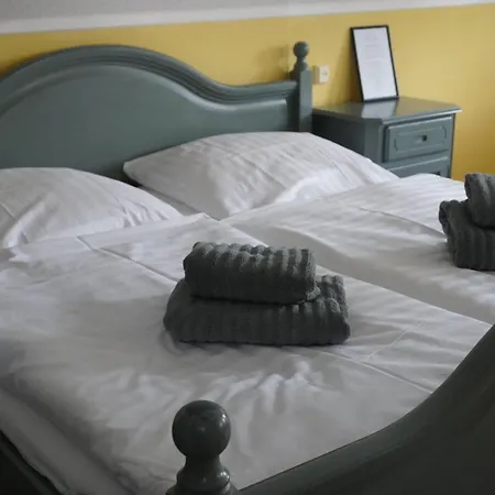 & Restaurant Zur Post Hotel