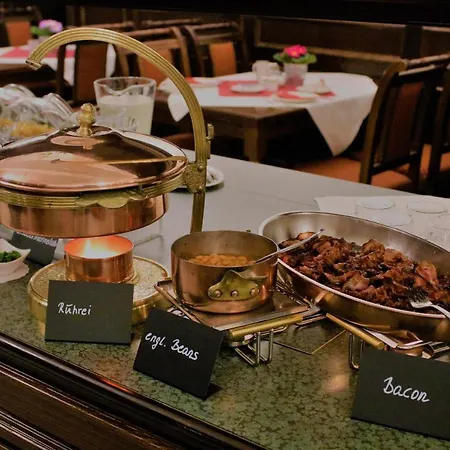 & Restaurant Zur Post Hotel