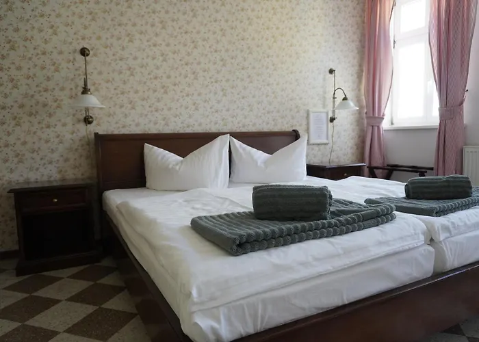 & Restaurant Zur Post 2*