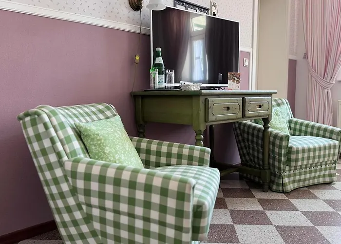 & Restaurant Zur Post Szálloda 2*