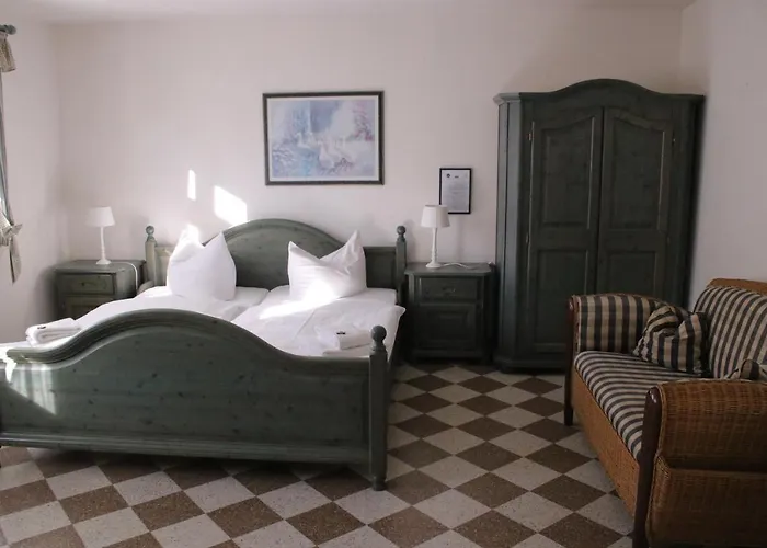 & Restaurant Zur Post 2*