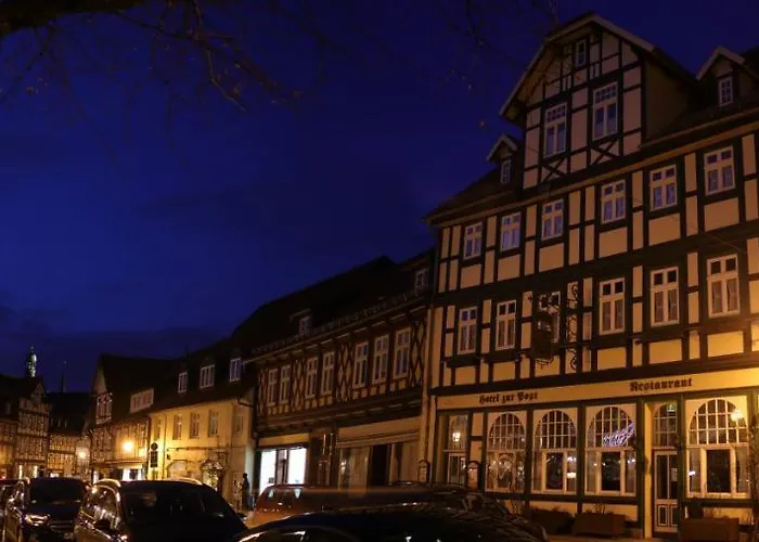 & Restaurant Zur Post 2*